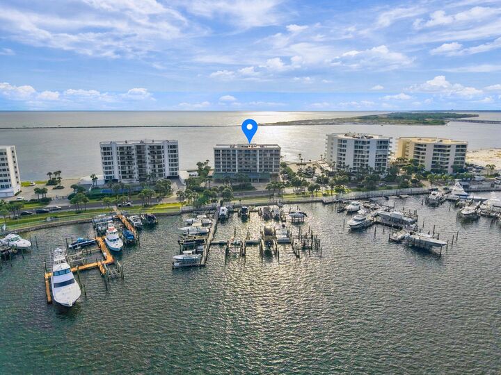 Property Photo:  150 Gulf Shore Drive 201  FL 32541 