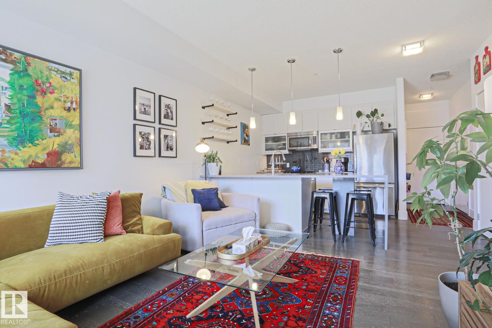 Property Photo:  10030 83 Avenue NW  AB T6E 2C2 