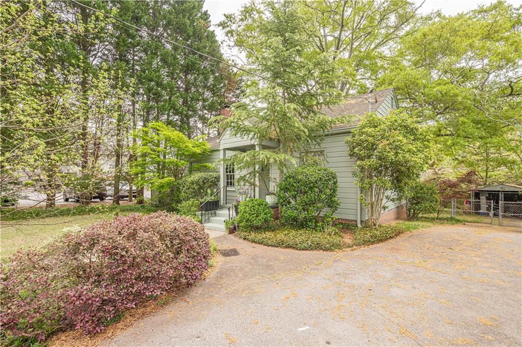 Property Photo: 712 Berkeley Avenue GA 30318