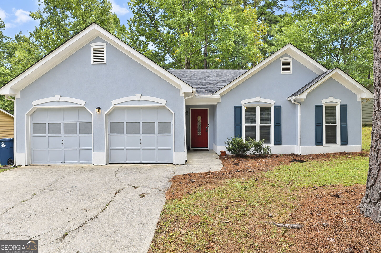 Property Photo: 806 Bedford Park GA 30269