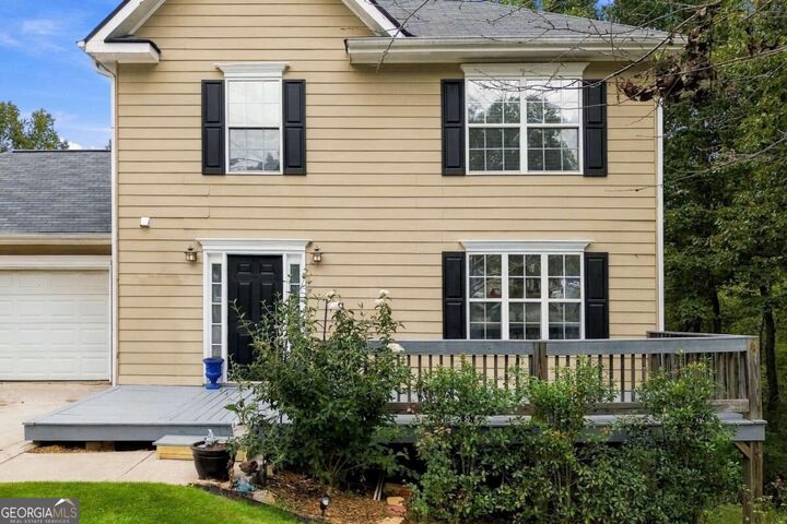 Property Photo:  196 W Scott Court  GA 30139 