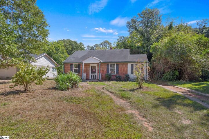 Property Photo:  18 Ridgeway Drive  SC 29605 