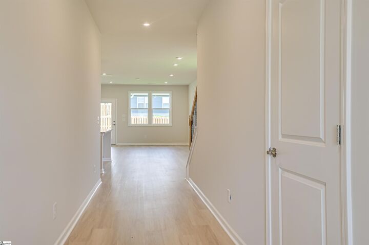Property Photo:  122 River Knoll Drive  SC 29640 