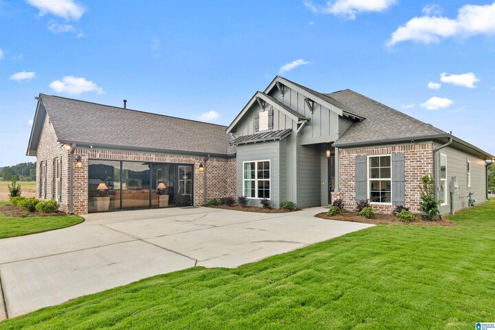Property Photo:  6205 Hillbrook Blvd  AL 35173 