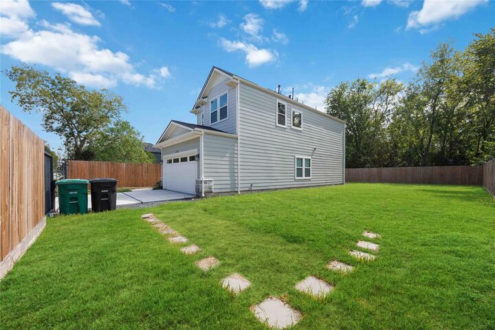 Property Photo: 4738 Sunbeam Street TX 77033