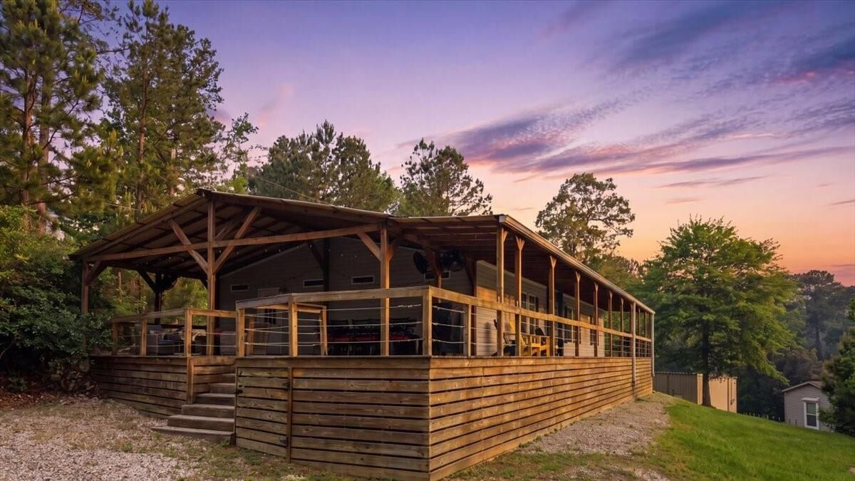 Property Photo: 209 Knollwood Drive Drive TX 75951