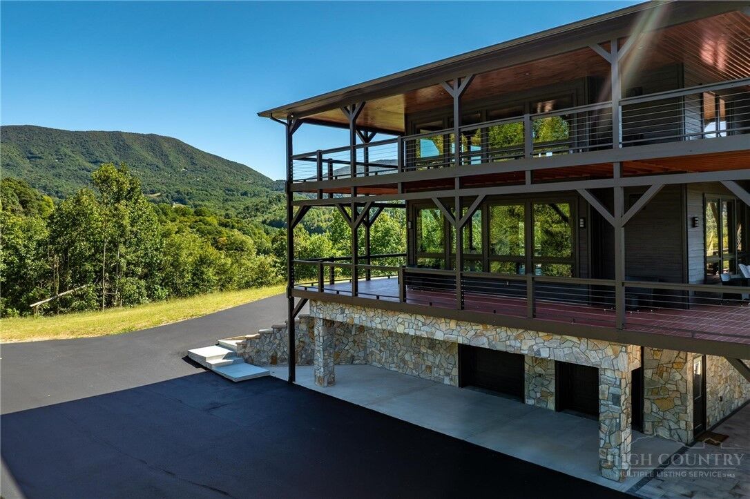 Property Photo:  963 Cherry Springs Lane  TN 37691 