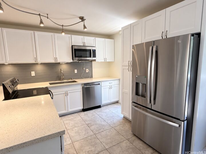 Property Photo: 95-257 Waikalani Drive B604 HI 96789