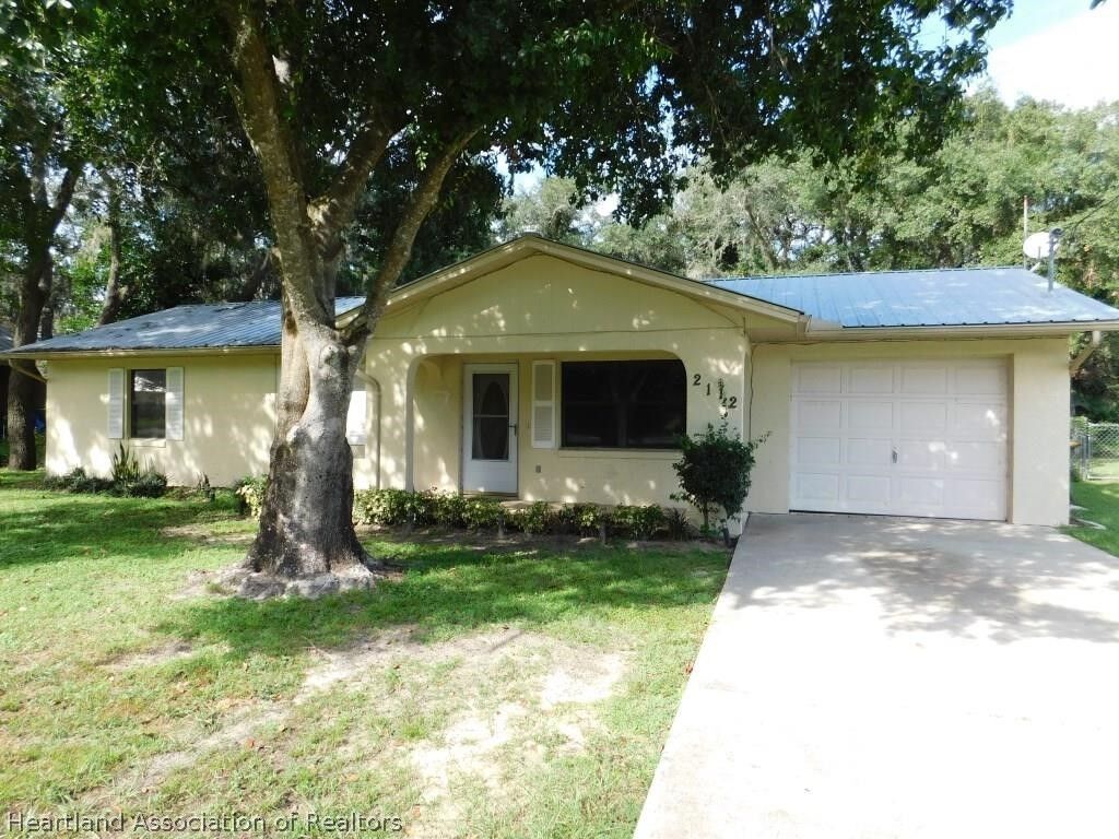 Property Photo: 2112 N Cardinal Road FL 33825