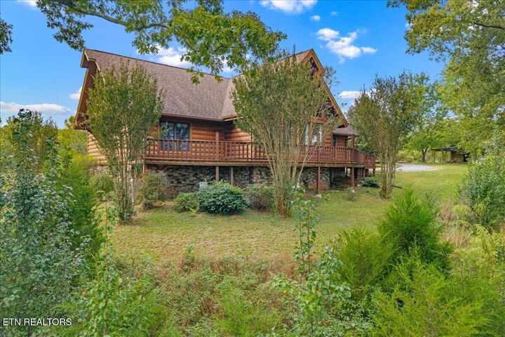 Property Photo:  400 County Road 50  TN 37303 