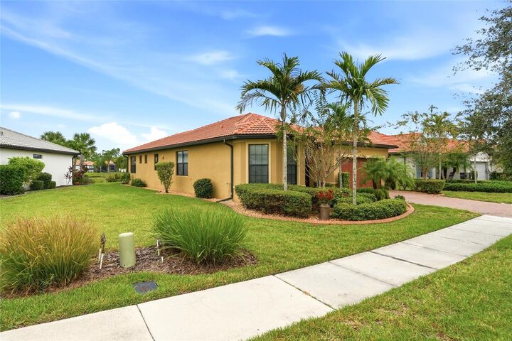 Property Photo:  1512 Hyssop Loop  FL 34289 
