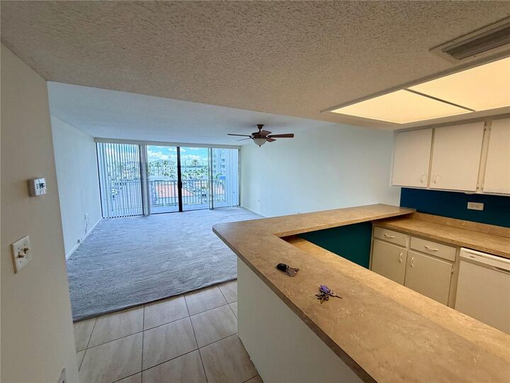 Property Photo:  450 Treasure Island Cwy 302  FL 33706 