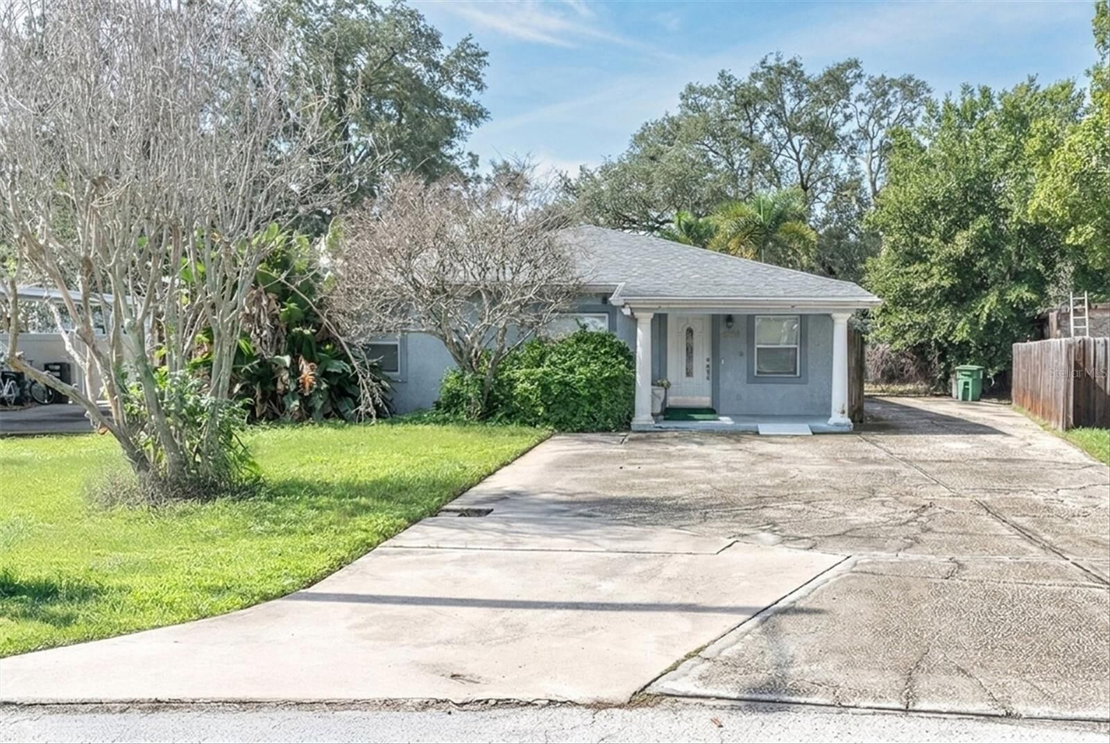 Property Photo: 4726 W Tambay Avenue FL 33611