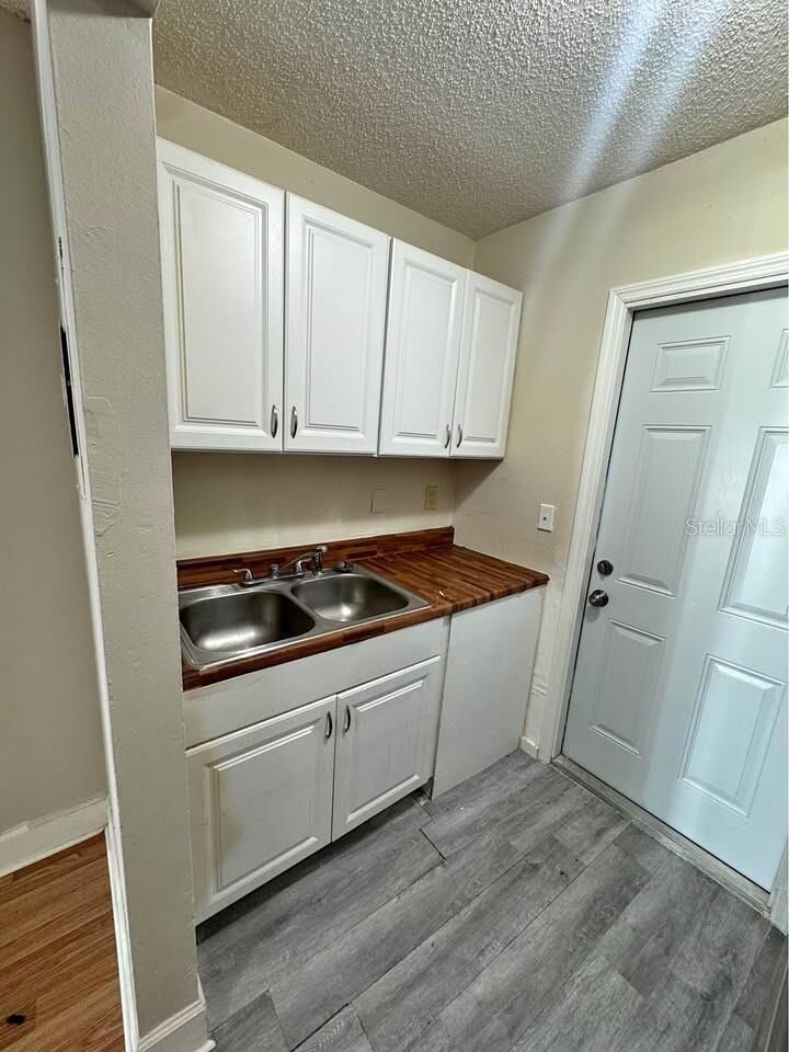 Property Photo:  2200 E Bird Street A  FL 33604 