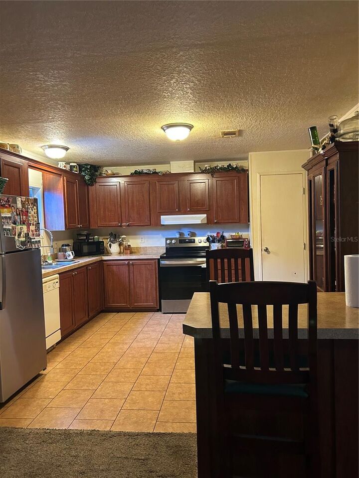 Property Photo: 7407 Sabre Street FL 32822