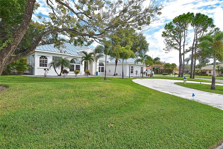 Property Photo:  8309 Misty Lake Circle  FL 34241 
