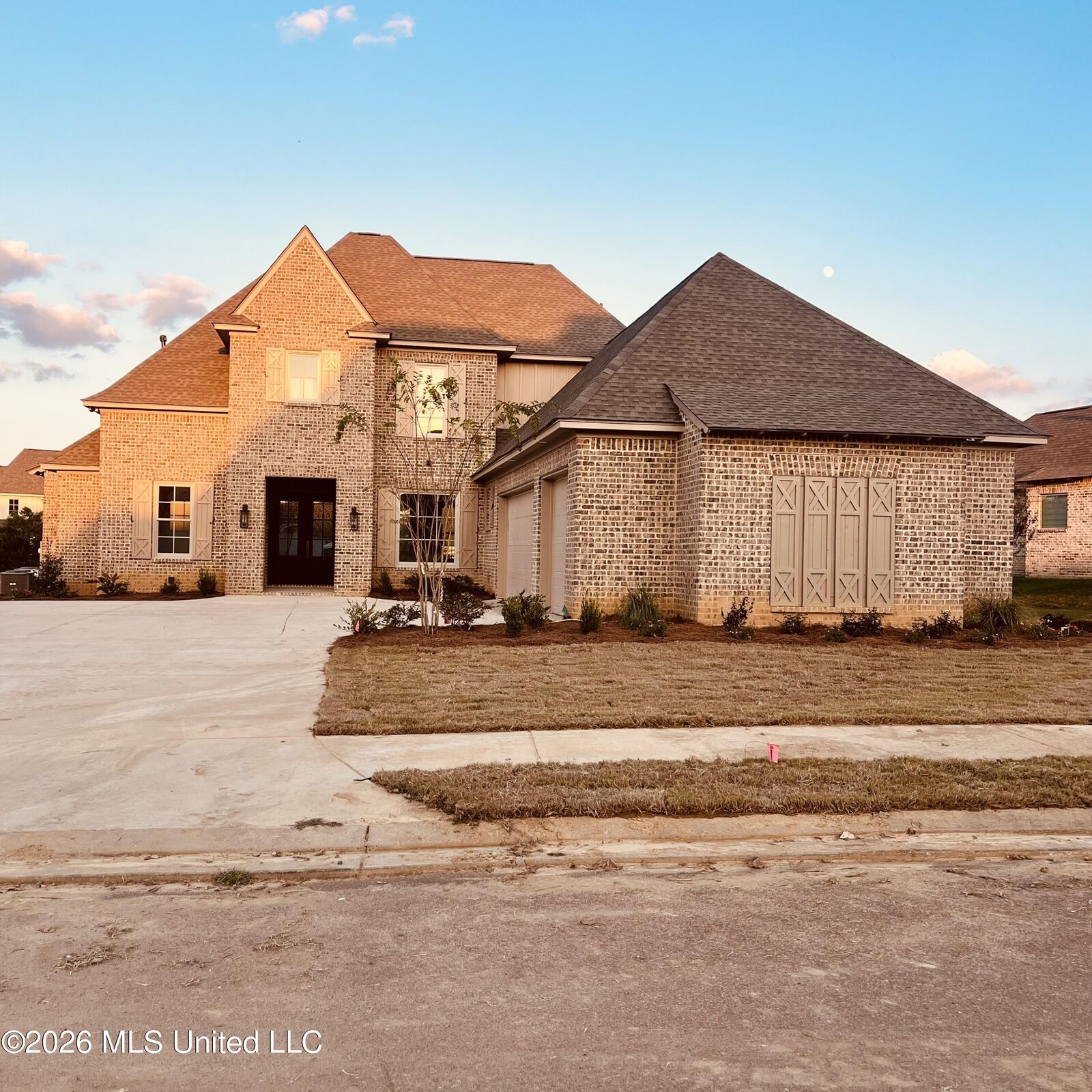 Property Photo:  106 Venice Circle  MS 39110 