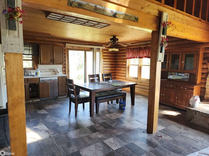 Property Photo: 1415 Highway E49 IA 50173