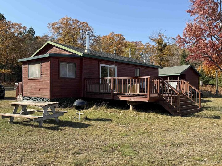 Property Photo: 11515 Co Rd Cmm Road MI 49849-9280