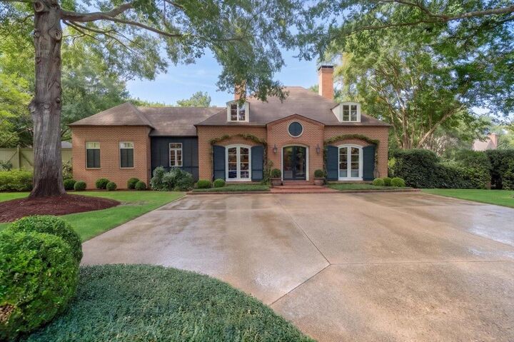 Property Photo:  65 W Chickasaw Pky  TN 38111 