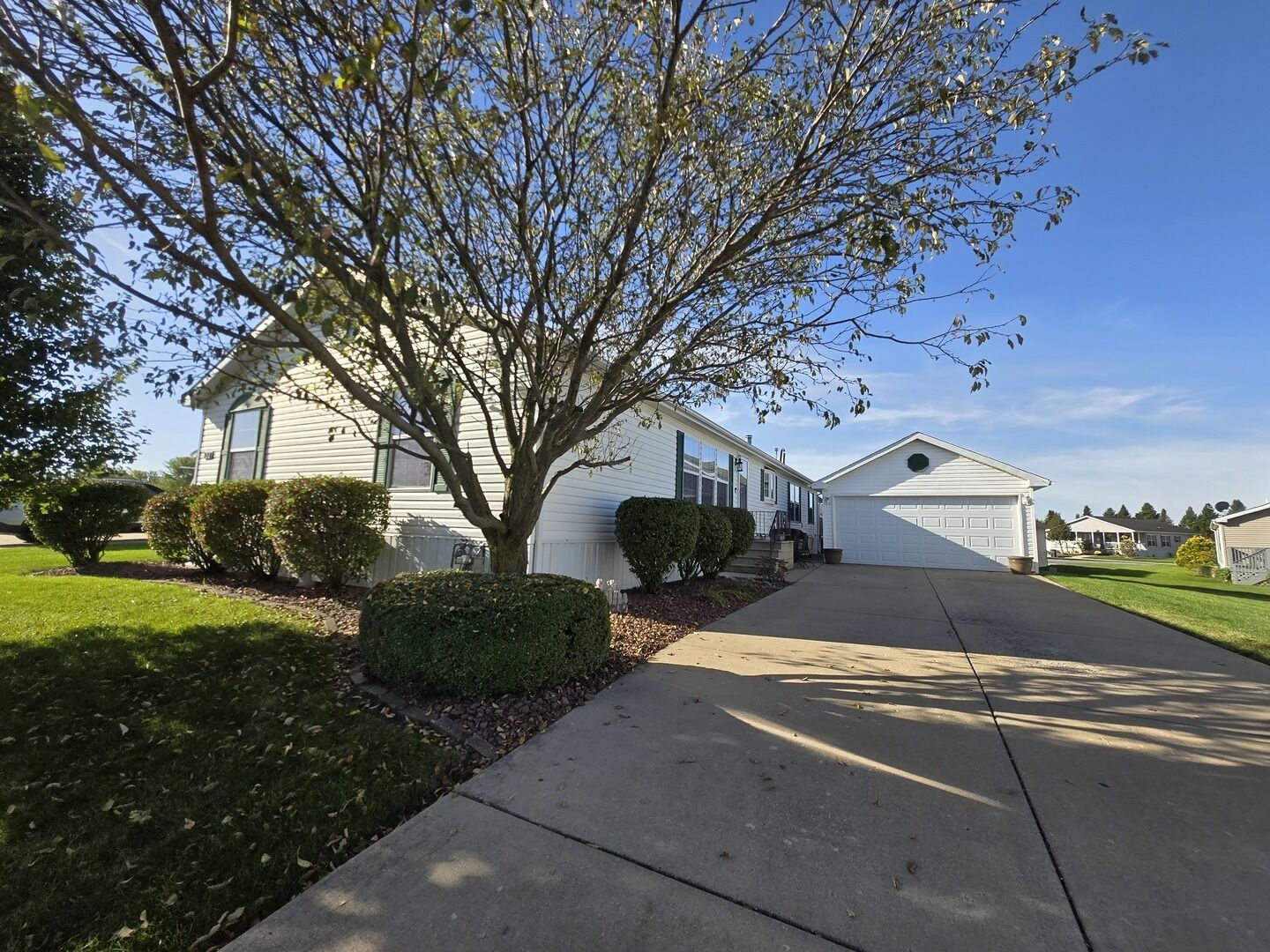 Property Photo:  928 Holly Drive  IL 60950 