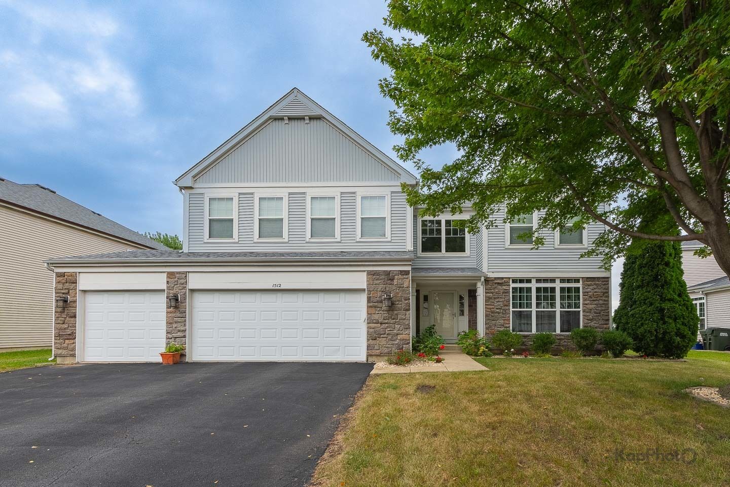 Property Photo:  1512 Parkside Drive  IL 60490 