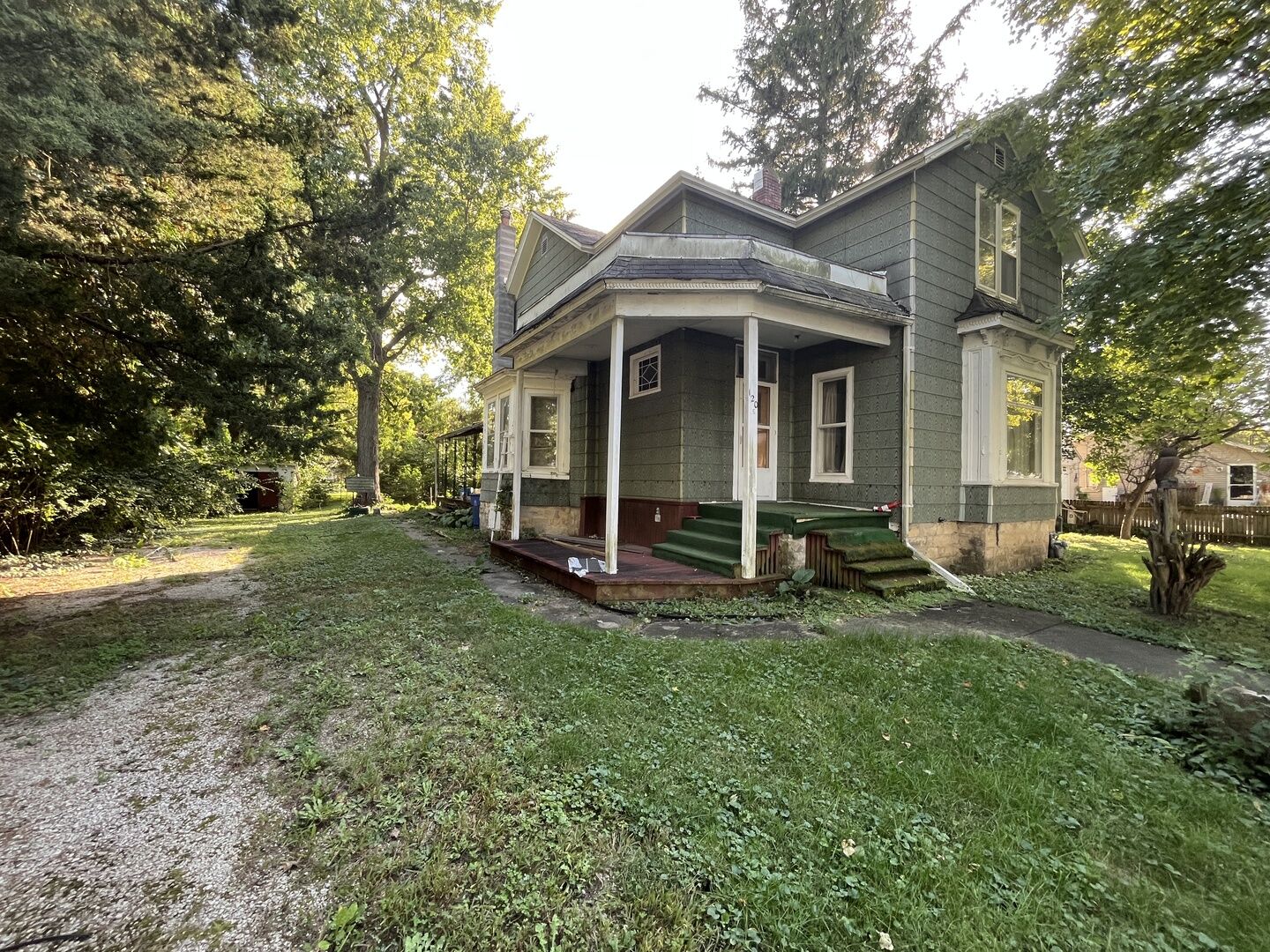 Property Photo: 120 W Market Street IL 60959