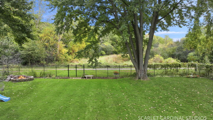 Property Photo:  7S339 Midfield Drive  IL 60506 