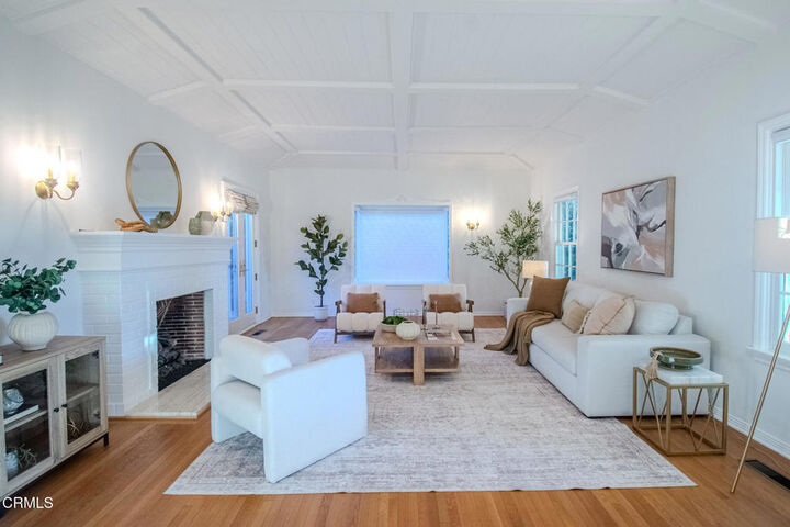 Property Photo: 1524 Virginia Avenue CA 91202