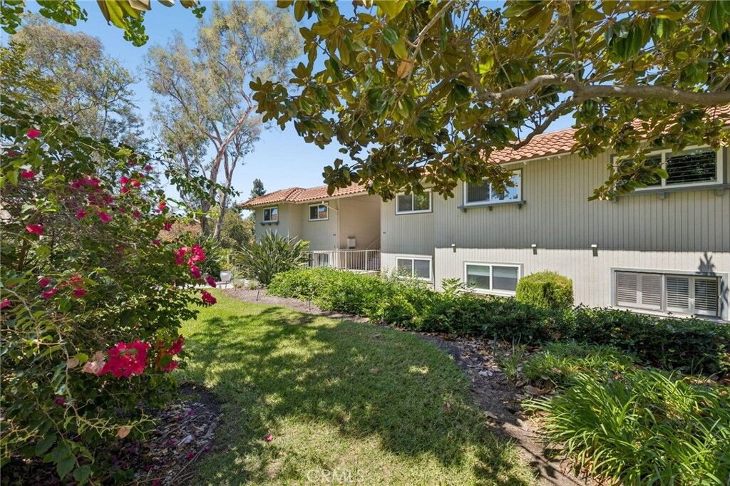 Property Photo: 890 B Ronda Sevilla CA 92637