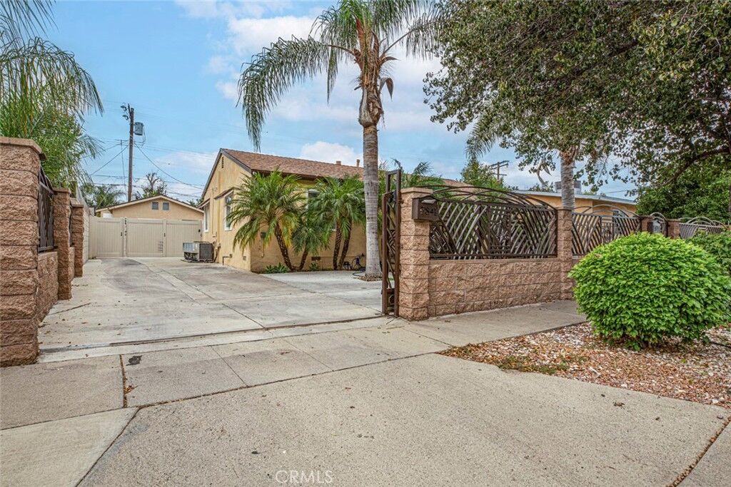 Property Photo:  7843 Peachtree  CA 91402 