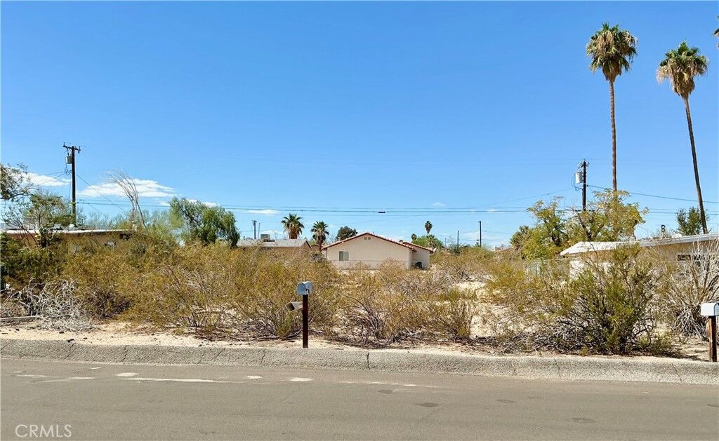 Property Photo: 5550 Abronia CA 92277