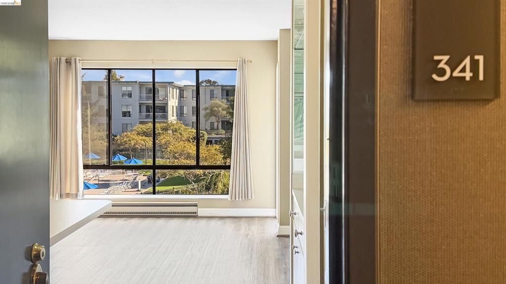 Property Photo:  6 Commodore Drive C341  CA 94608-1649 