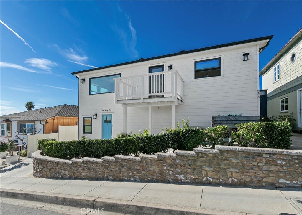 Property Photo:  264 266 San Joaquin Street  CA 92651 