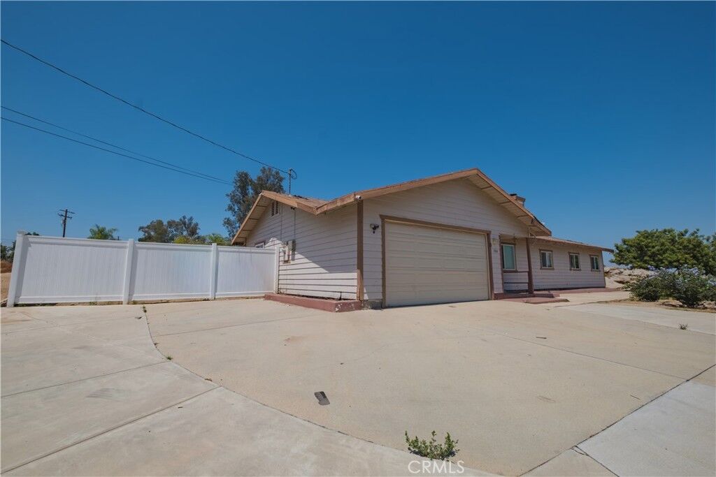 Property Photo:  1104 Navajo  CA 92570 