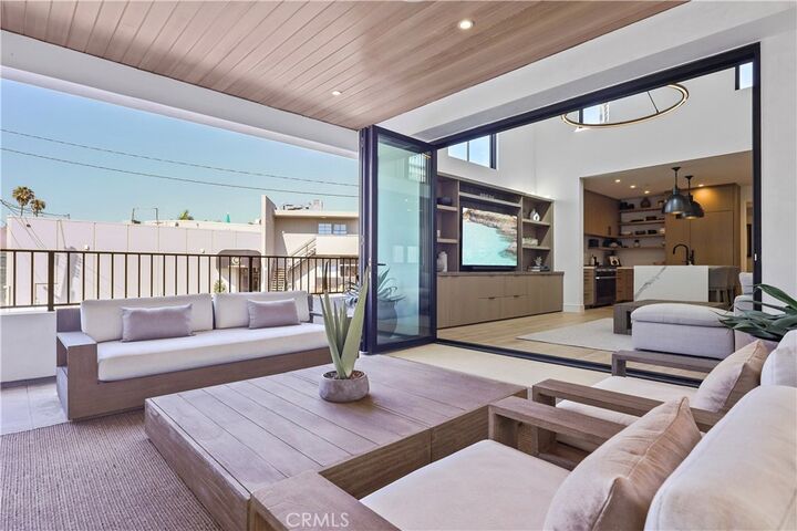 Property Photo:  508 1/2 Goldenrod Avenue  CA 92625 