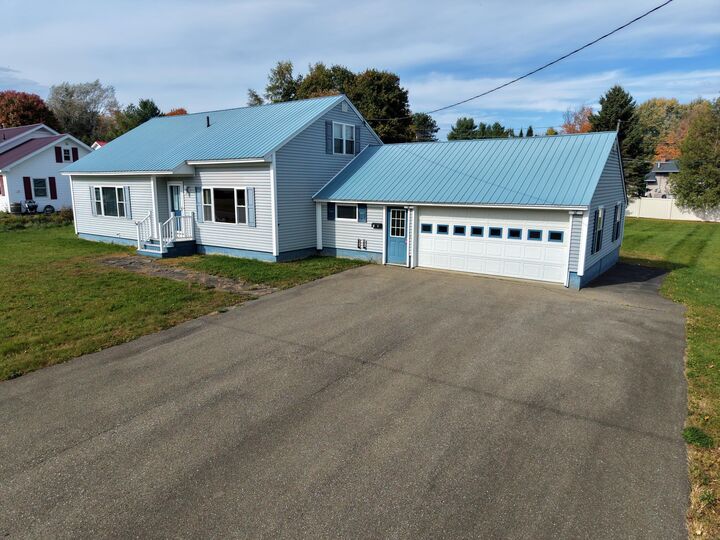 Property Photo:  71 Garden Circle  ME 04736 