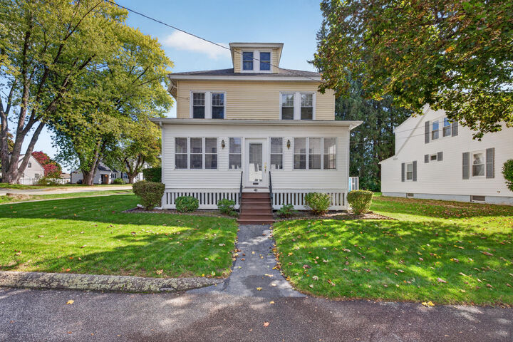 Property Photo:  41 Locke Street  ME 04072 
