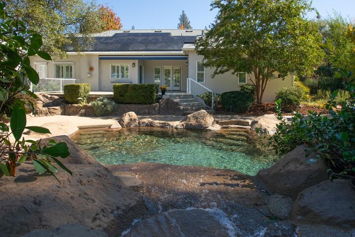 Property Photo: 10176 Valley Oak Court CA 95946