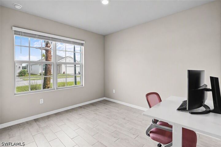 Property Photo:  2965 Ernest Way  FL 33905 
