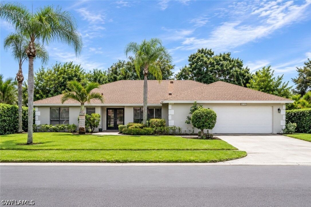 Property Photo:  2370 Pine Woods Circle 35  FL 34105 