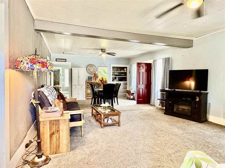 Property Photo:  324 E Bridge Avenue  OK 74631 