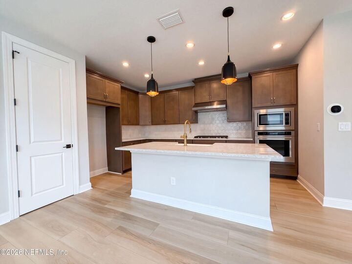 Property Photo:  101 Cool Springs Avenue  FL 32081 