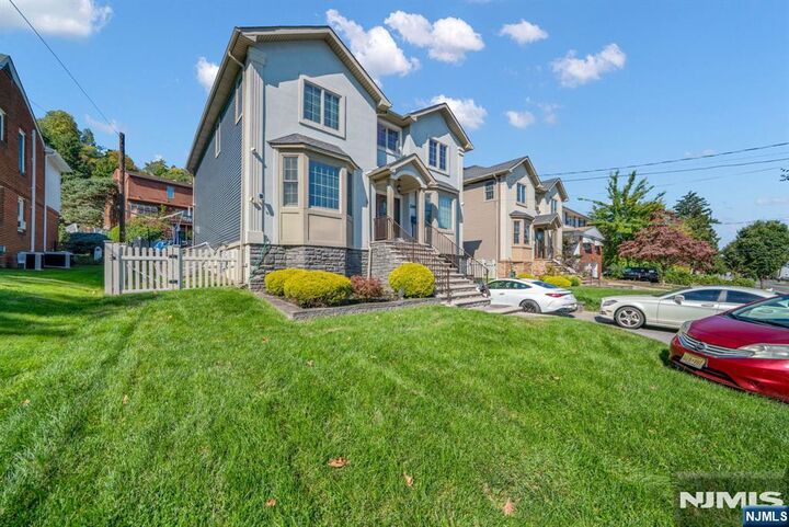 Property Photo:  266 Valley Road  NJ 07013 
