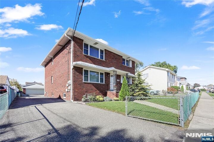 Property Photo:  325 Grant Avenue  NJ 07071 