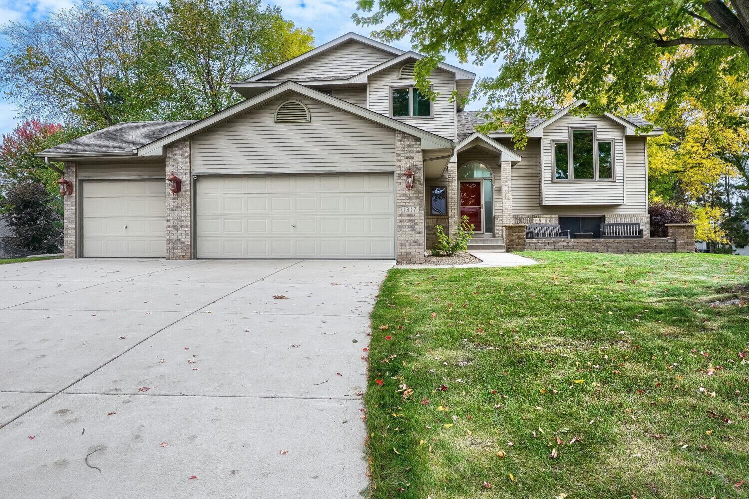 Property Photo: 1317 Schooner Court MN 55125