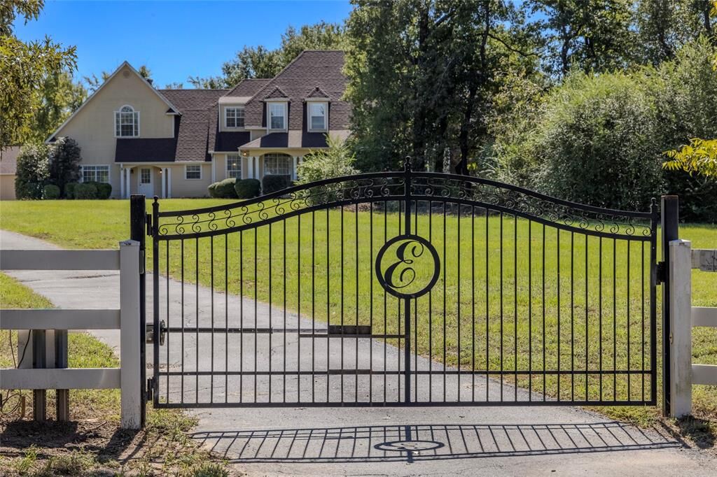 Property Photo:  1200 County Road 2307  TX 75482 