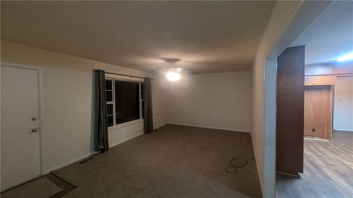 Property Photo:  1351 N Stephens Avenue  AR 72703 
