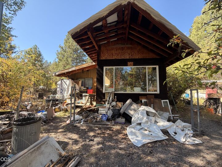 Property Photo: 200 Rainbow Park Drive OR 97624