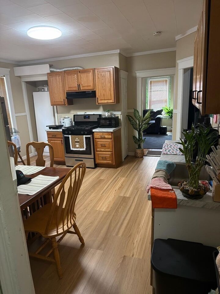 Property Photo: 165 Ingleside Ave 1 MA 01604